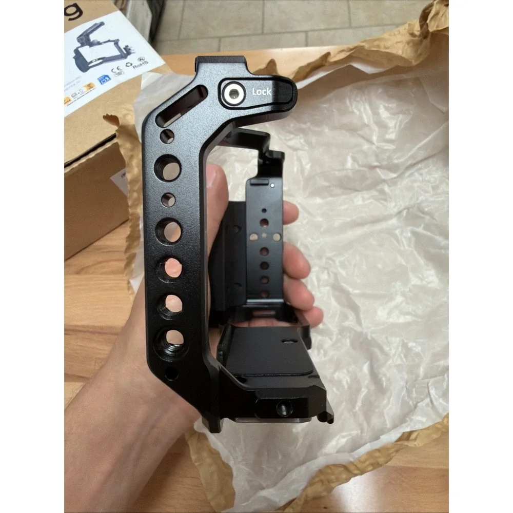 SmallRig 5647 Cage Kit w Top Handle for Nikon ZR30 Camera Open Box